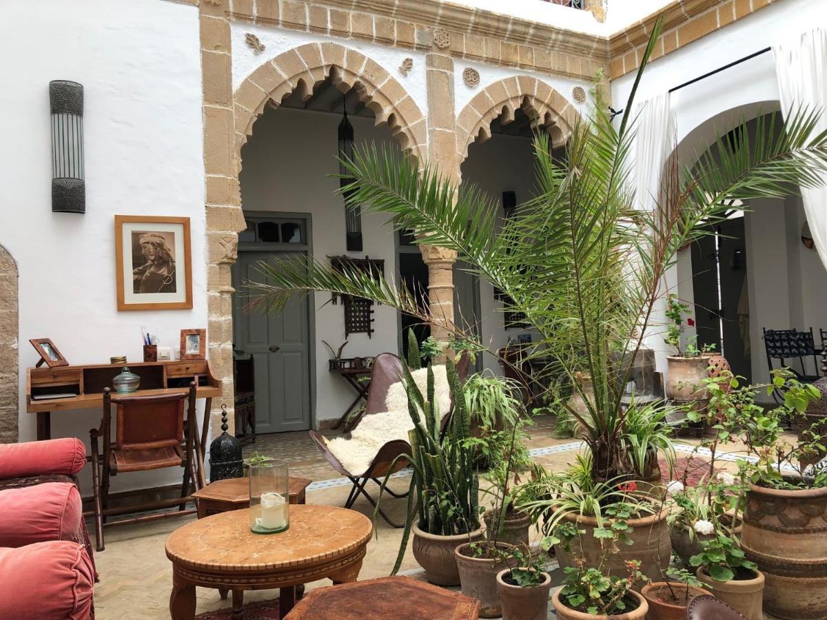 Riad Le Consulat - Private Riad For Family & Group, Breakfast Included, Skala Эс-Сувейра Экстерьер фото